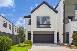 Building Photo - 1103 Highland Rnch Ln