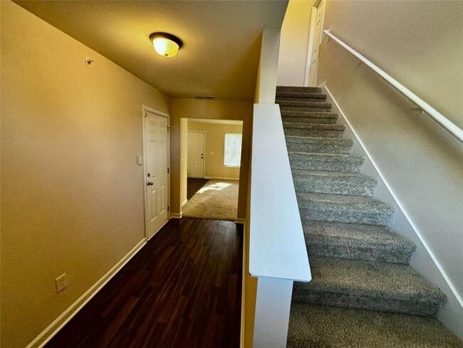 Building Photo - 637 Carlton Pointe Dr