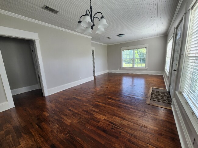 Foto del edificio - 149 Cedar Ln