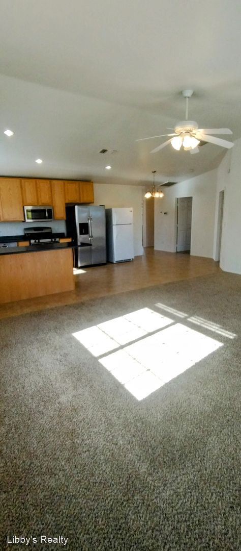 Building Photo - 3 br, 2 bath House - 6833 Saladin Ave