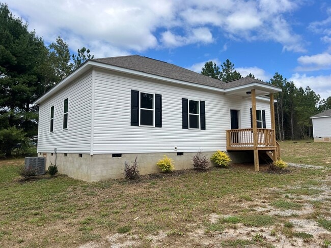 Building Photo - 3 Bedroom 2 Bathroom 2025 model house for rent