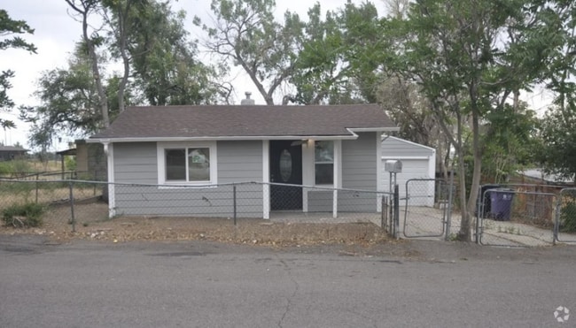 Building Photo - 2809 W Short Pl