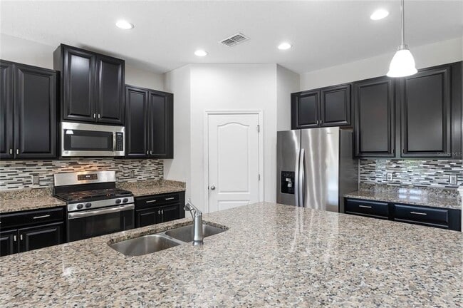 Building Photo - 885 Dusty Pine Dr