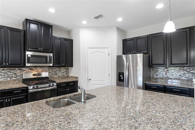 Foto del edificio - 885 Dusty Pine Dr