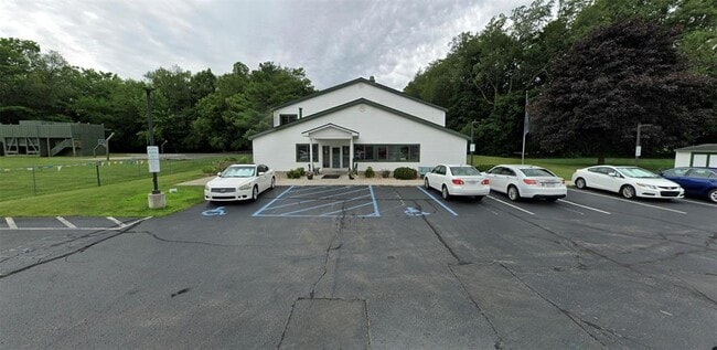 Building Photo - 1204 Andrew Ave