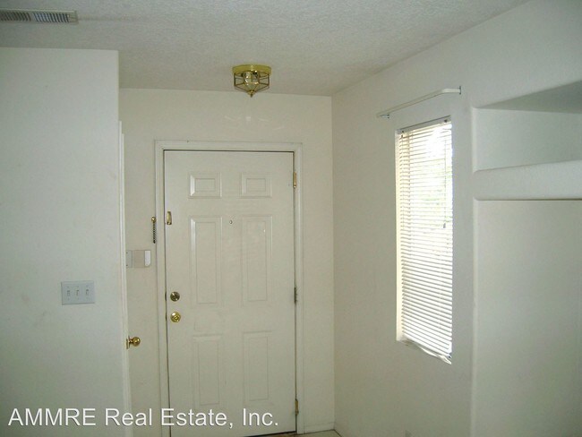 Building Photo - 1614 Secret Valley Dr SW
