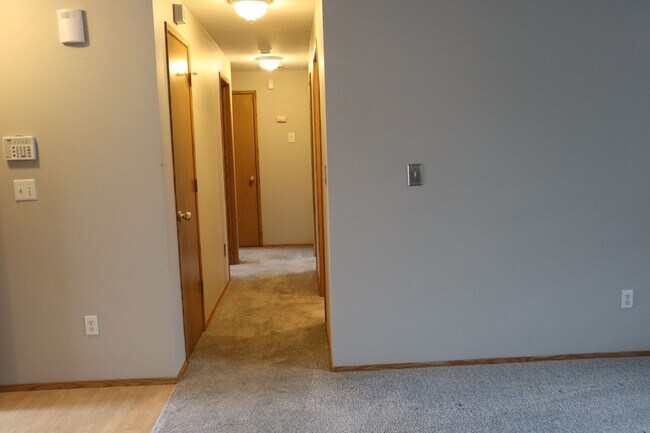 Building Photo - 17002 NE 19th Way