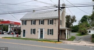 Building Photo - 217 S Main St