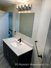 Building Photo - 12 Vertis Ct