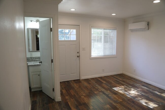 Foto del edificio - 211 N Huntington St