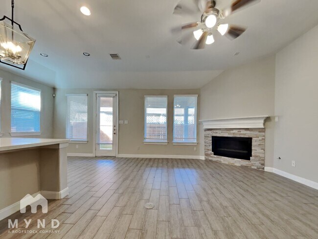 Foto del edificio - 24622 Windmill Canyon Ln