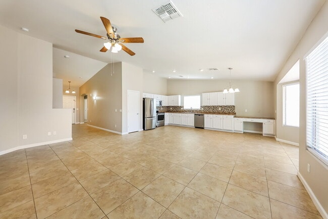 Building Photo - 16243 W Yucatan Dr