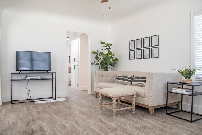 Foto del edificio - Darling 2 bedroom 1 Bath Exeter Charmer
