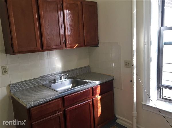 Primary Photo - 1173 Flatbush Ave