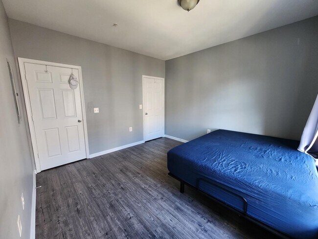 Foto del edificio - 11355 Aristotle Dr