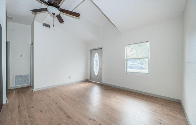 Foto del edificio - 6027 Illinois Ave