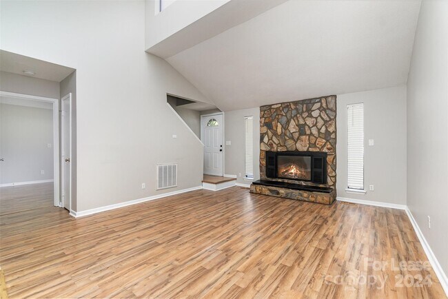 Foto del edificio - 11839 Carmel Lakes Dr