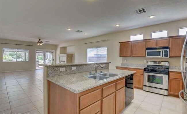 Building Photo - 10585 Gambassi Ct