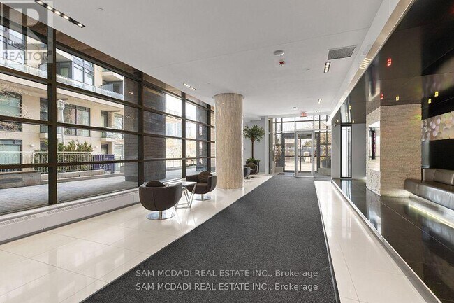 Photo du bâtiment - 56 Annie Craig Dr