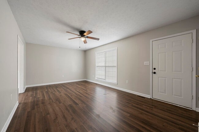 Foto del edificio - 1307 Miller Pond Rd