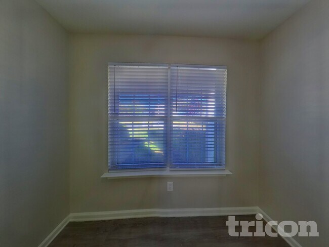 Foto del edificio - 1517 Crandon Dr