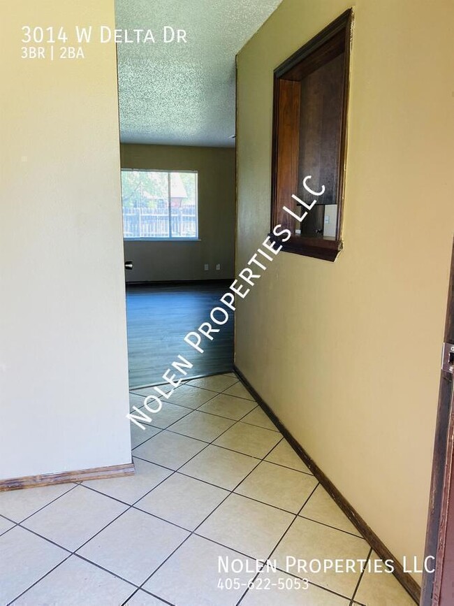 Foto del edificio - 3014 W Delta Dr