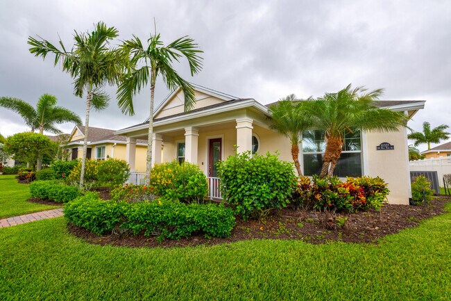 Foto del edificio - 10327 SW West Park Ave