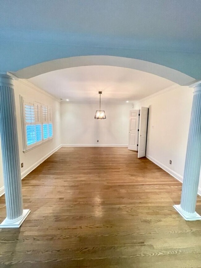 Foto del edificio - Pristine Cotswold Ranch for Lease!