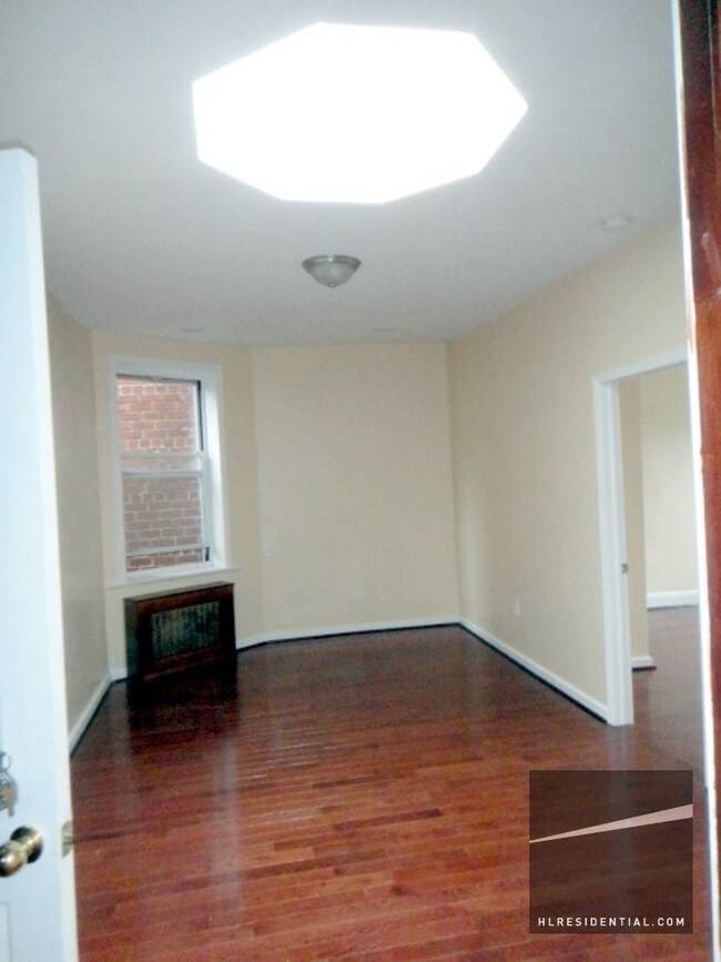 Foto del edificio - 2425 23rd St