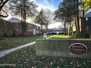 Building Photo - 142 South St