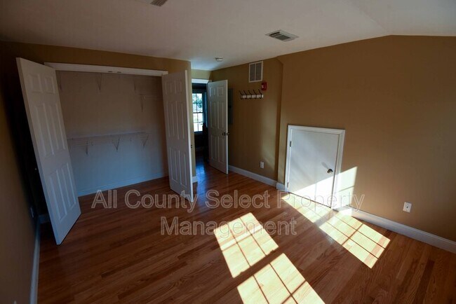 Foto del edificio - 83 Holten St