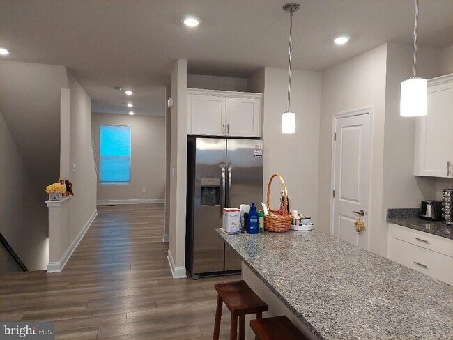Building Photo - 24656 Dogwood Ln
