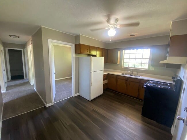 Building Photo - Greene Rd Duplex