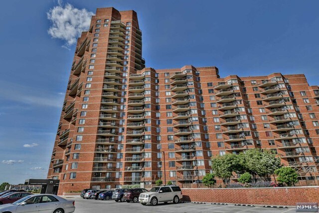Primary Photo - 233 Harmon Cove Tower