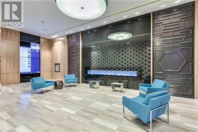 Photo du bâtiment - 36 Park Lawn Rd