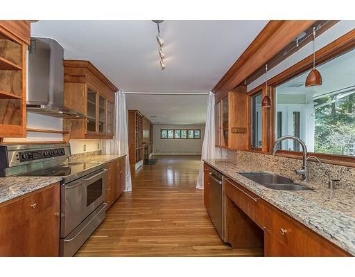 Primary Photo - 71 Juniper Rd