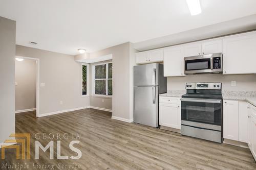 Foto del edificio - 6693 Live Oak Ln