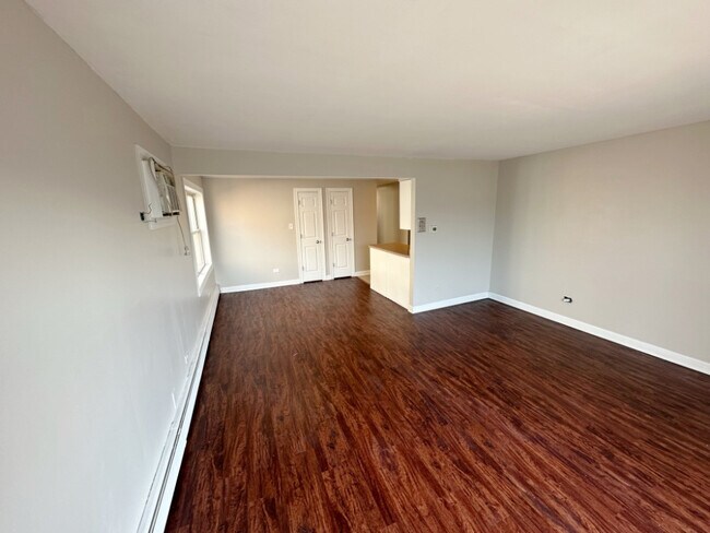 Foto del edificio - 5727 S Kenton Ave