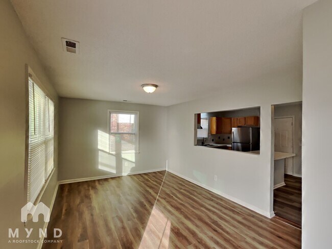 Foto del edificio - 211 Buckskin Dr