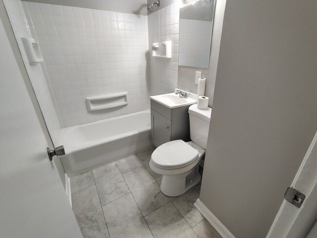 Building Photo - 624 Alliance Ave