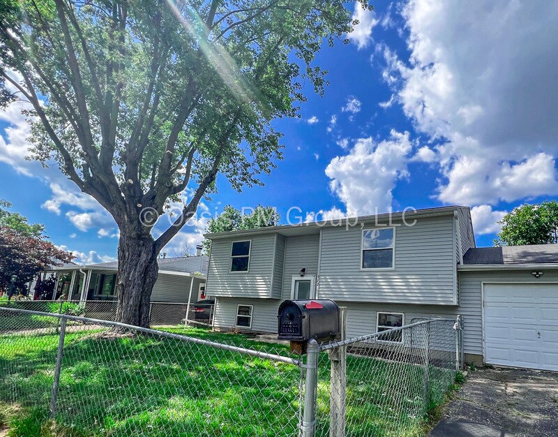 Primary Photo - 912 Tellega Ave