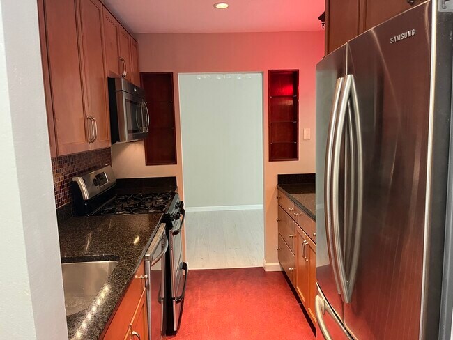 Foto del edificio - 1227 S Old Wilke Rd