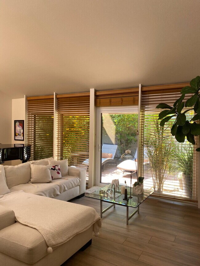 Building Photo - 72760 Mesquite Ct