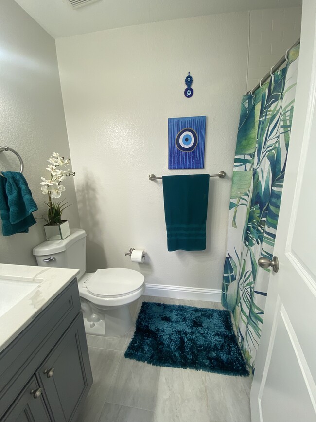 Private bathroom - 177 Lighthouse Dr