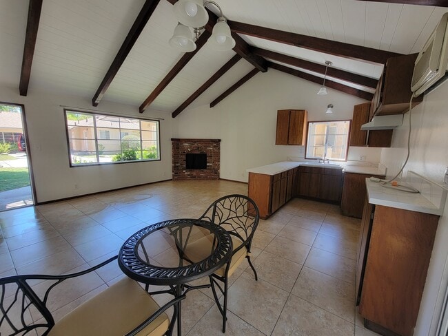 Photo - 7264 Allott Ave (Van Nuys, CA) Apartment