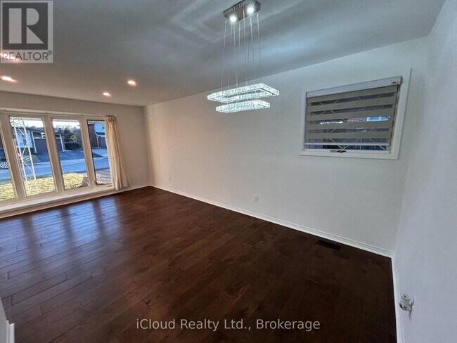 Photo du bâtiment - 140 Cromwell Crescent