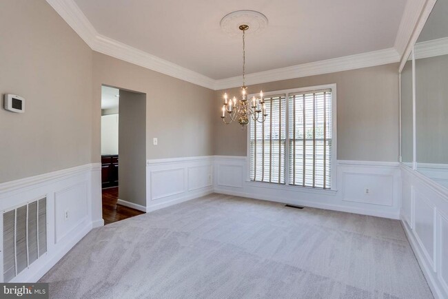 Foto del edificio - 7165 Millbury Ct