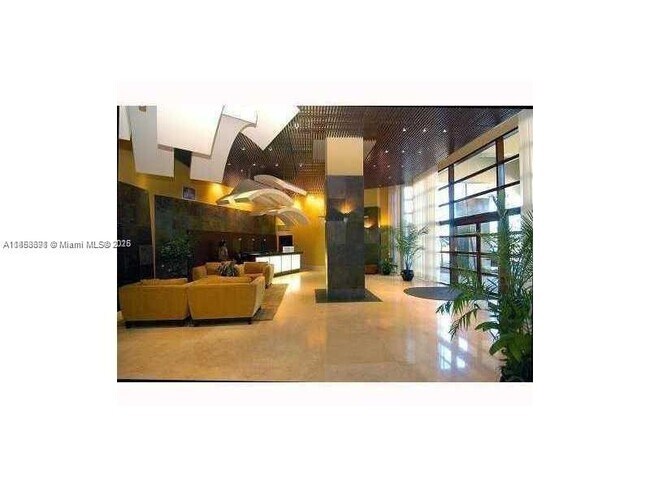 Foto del edificio - 3300 NE 191st St