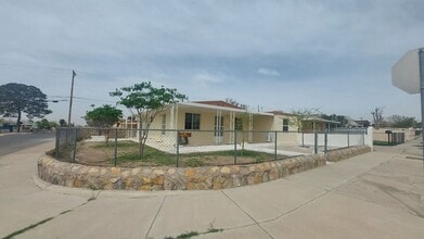 Building Photo - 675 Santa Barbara Dr