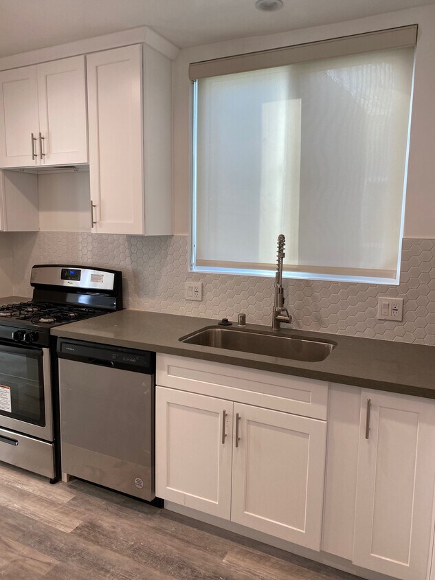Foto principal - 11821 Goshen Ave